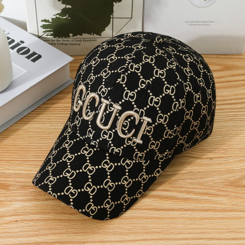 Gcuci Embroidered Baseball cap spring and autumn new sunshade duck tongue cap men's and women's checkered fashion hat